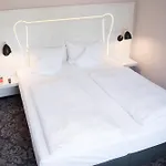 Parkhotel Schillerhain 4*
