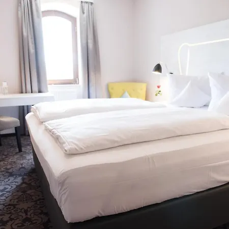 Parkhotel Schillerhain Hotel