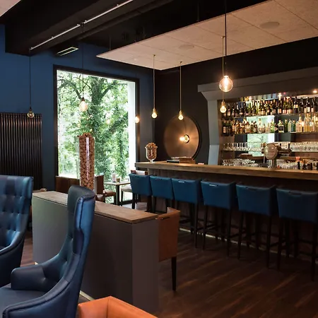 Ξενοδοχείο Parkhotel Schillerhain 4*