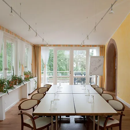 Parkhotel Schillerhain Hotel 4*