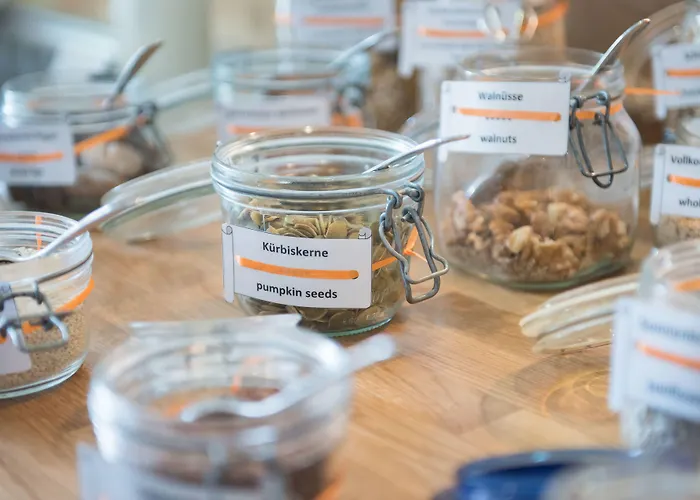 Parkhotel Schillerhain 호텔